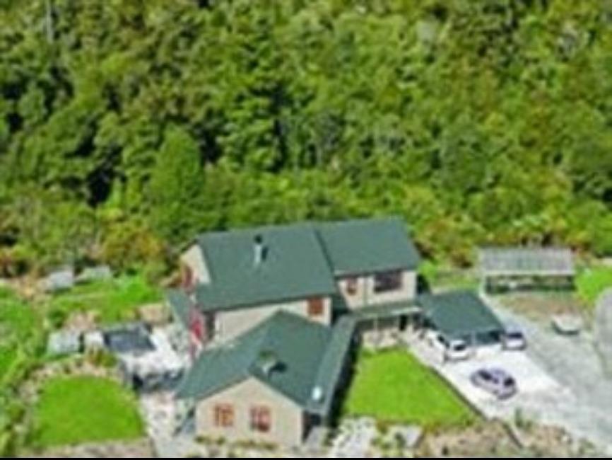 Mahitahi Lodge บรูซเบย์ ภายนอก รูปภาพ