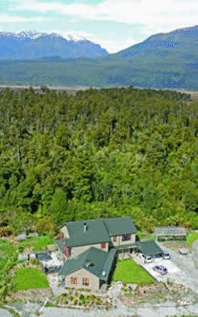 Mahitahi Lodge บรูซเบย์ ภายนอก รูปภาพ