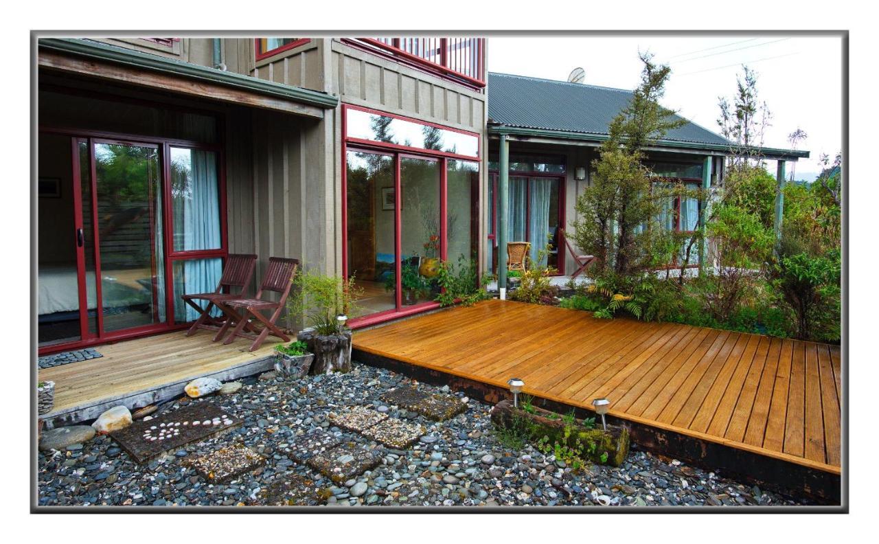 Mahitahi Lodge บรูซเบย์ ภายนอก รูปภาพ